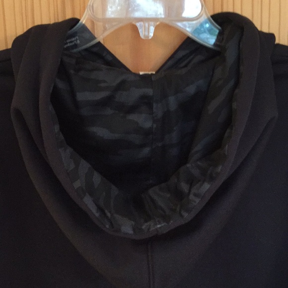 Under Armour Storm Ladies Hooded Sweatshirt  Small - Picture 3 of 8